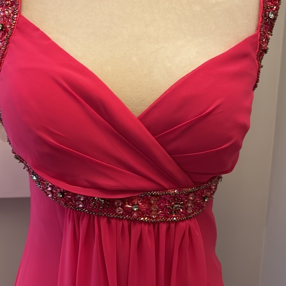 Sue Wong fuchsia full length evening gown with beading - Picture 9 of 13